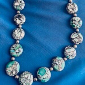 Women's Necklace with multicolor and Turquoise beads